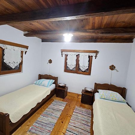 Apartments Kuvarna Cigoc Luaran gambar