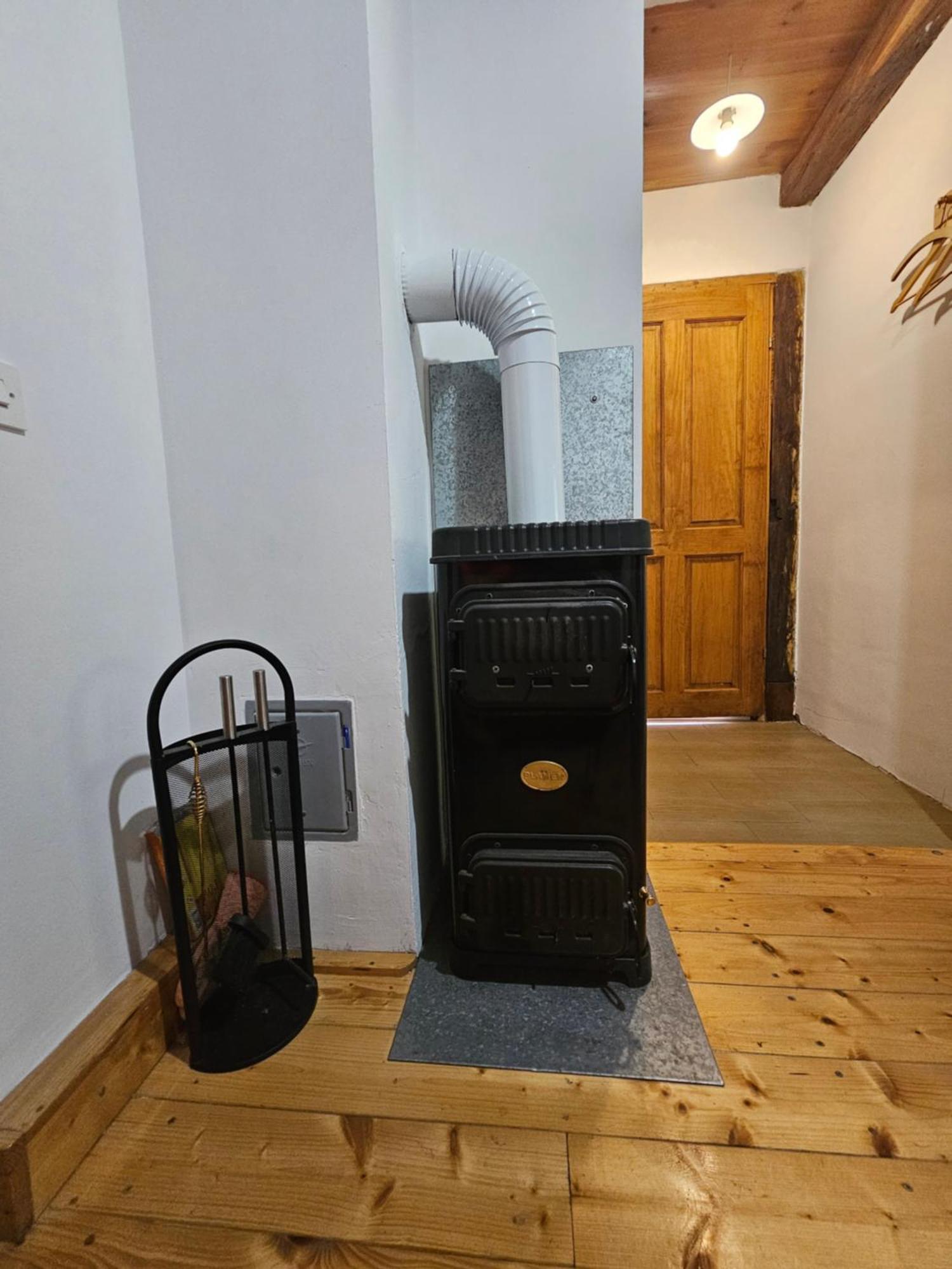 Apartments Kuvarna Cigoc Luaran gambar