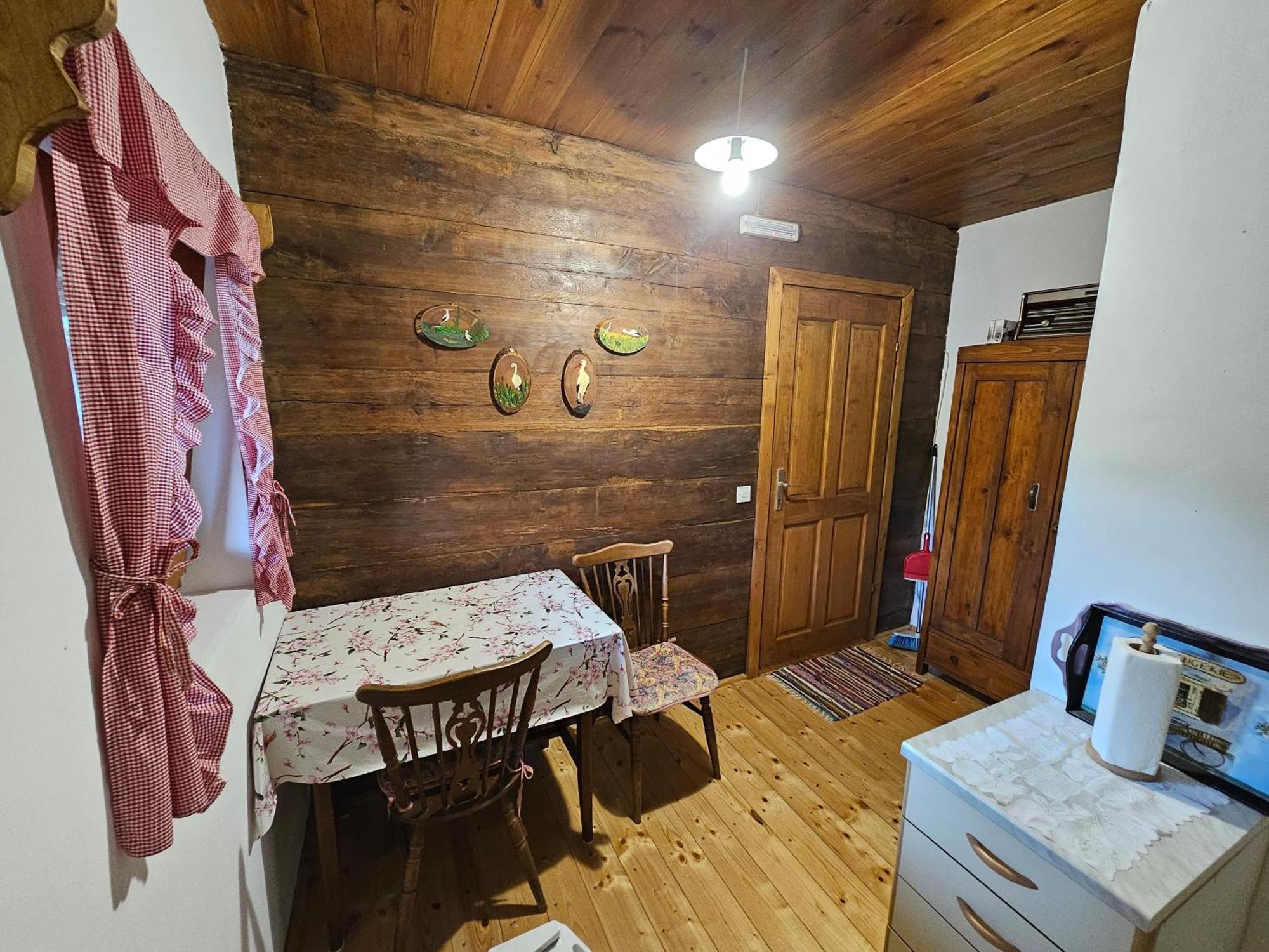 Apartments Kuvarna Cigoc Luaran gambar