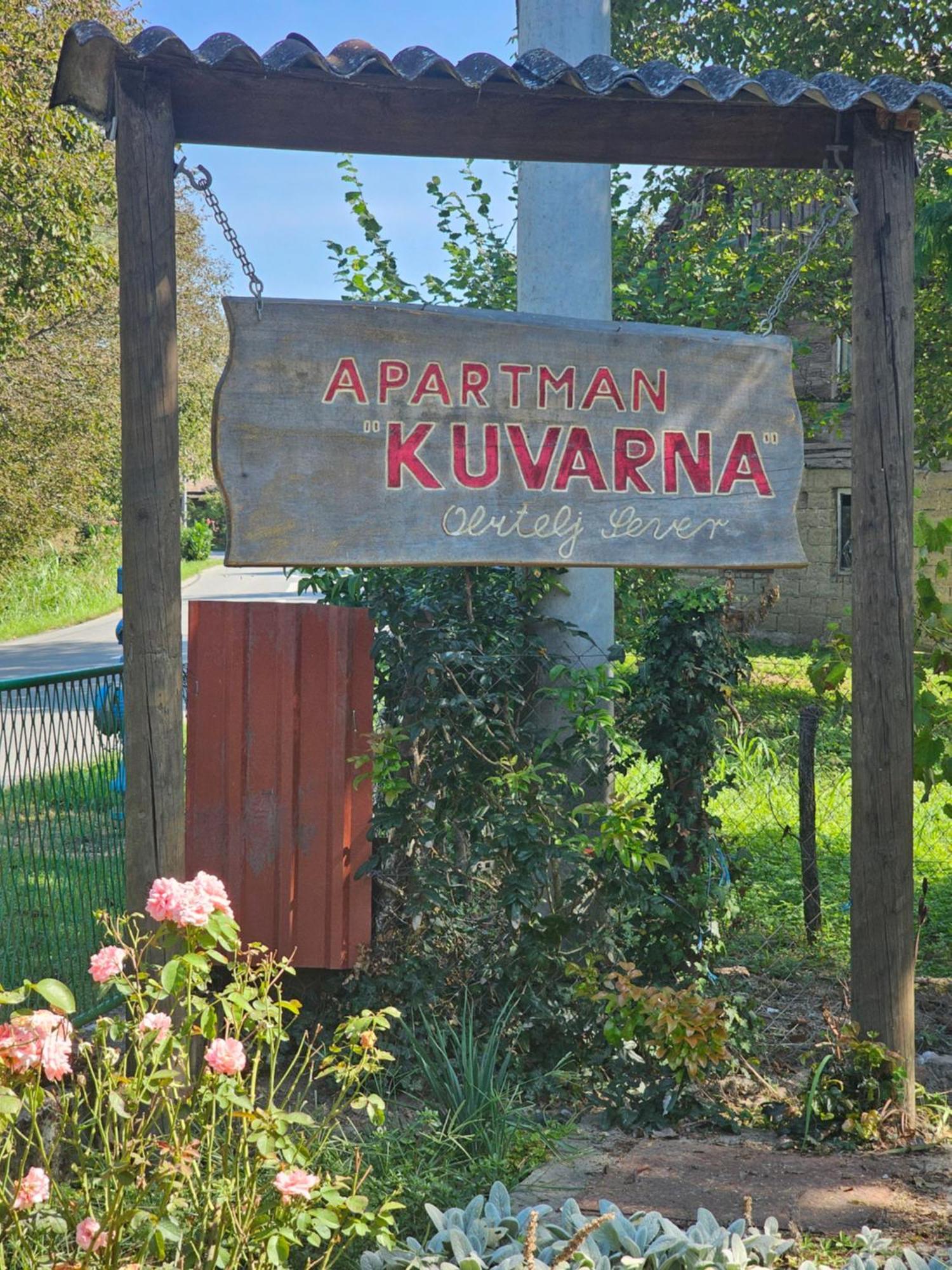 Apartments Kuvarna Cigoc Luaran gambar