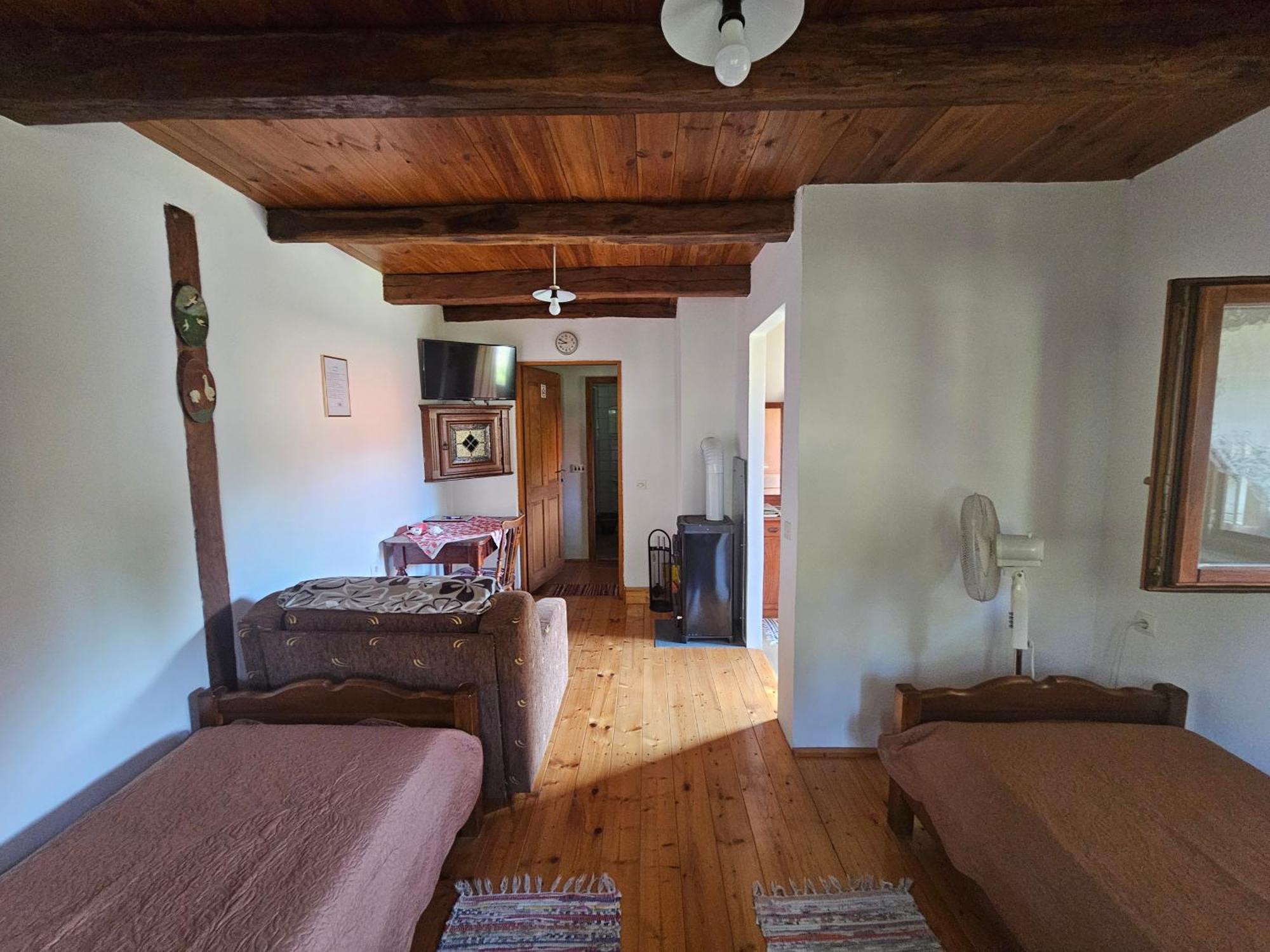 Apartments Kuvarna Cigoc Luaran gambar